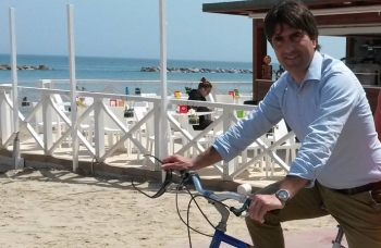 Andrea Biancani pedala in Regione