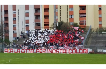 Calcio Serie D, derby Fano - Vis: il comunicato della Vecchia Guardia 1979 Pesaro