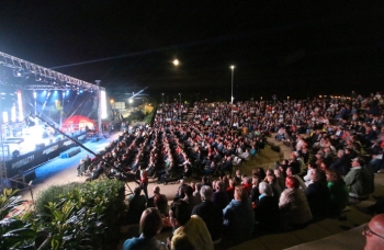 Fano, un'Arena Bcc sold out dà il via al tour italiano della Grande Orchestra Bagutti