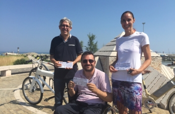 In spiaggia senza usare l’auto: premiati con buoni gelato