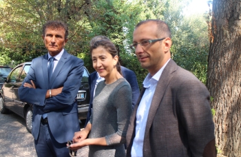 L'incontro tra Ricci e Ingrid Betancourt: «Pesaro esempio nella gestione dell'emergenza profughi»