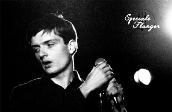 Speciale Flanger: Ian Curtis, i Joy Division e l’insostenibile solitudine dell’essere