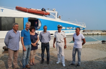Torna il catamarano veloce Pesaro-Croazia, Ricci: «Bella storia, altro passo avanti per il rilancio del porto»