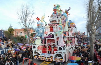 Una festa per i mille del Carnevale di Fano