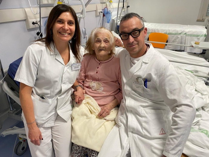 103 ANNI OPERATA AL FEMORE. GIA' CAMMINA!