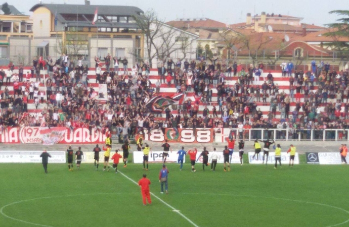 Calcio Serie D: la sosta fa bene, la Vis continua a vincere in casa