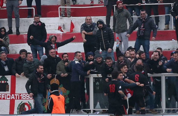 Calcio Serie D: Vis Pesaro 2 - Giulianova 1