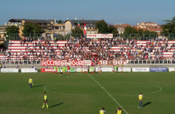 Vis Pesaro, finalmente la vittoria: Costantino stende la Jesina